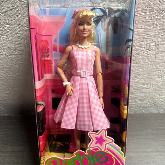 Barbie The Movie Margot Robbie as Barbie in Pink Gingham Dress Collector Doll - Picture 1 of 3